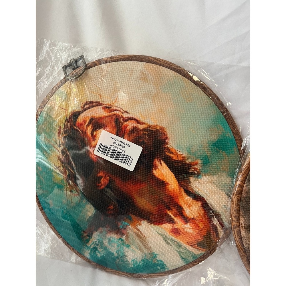 Set of 2 Christian Religious Round Fabric Wall Hanging Prints Home Decor New - Picture 4 of 6